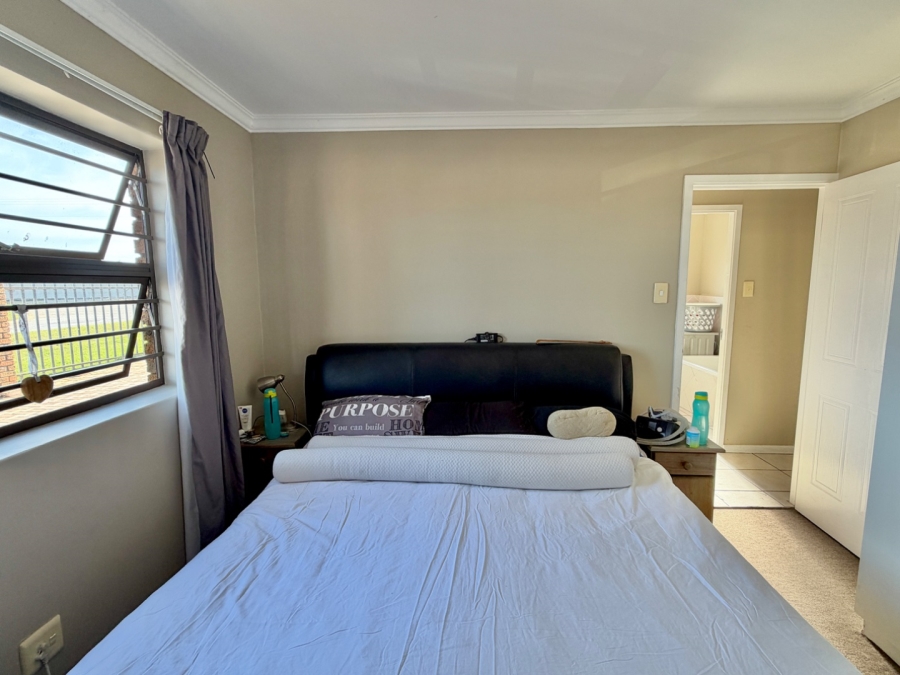 3 Bedroom Property for Sale in Kabega Park Eastern Cape